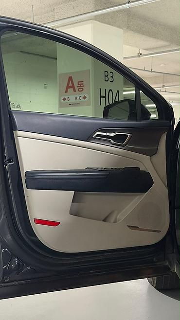 вмятина: Kia Sportage: 2021 г., 2 л, Дизель, Кроссовер — 6