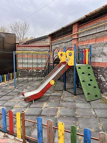 Продаю детскую площадку В очень хорошем состоянии кроме краски