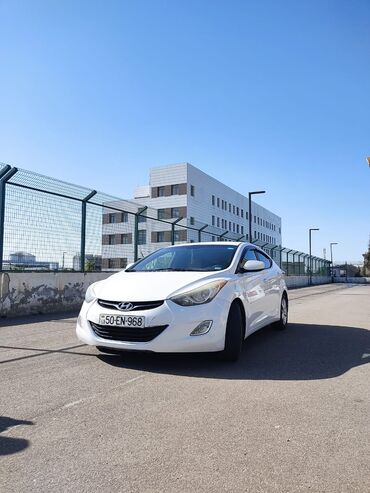 encar com hyundai: Hyundai Elantra: 1.8 l | 2013 il Sedan