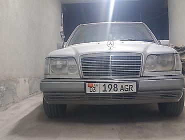 стоп мерс: Mercedes-Benz W124: 1993 г., 2.2 л, Механика, Бензин, Седан — 3