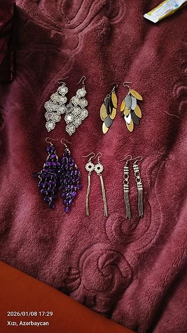 Bijuteriya dəstləri: Qadın bəzək dəsti - Boyunbağı: Nazik qızılı rəngli zəncir, ucu — 9