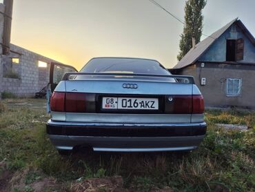 мт 80: Audi 80: 1990 г., 1.8 л, Механика, Бензин, Седан