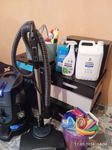 Уборка помещений: Сухая и влажная уборка проводится с помощью пылесоса Робоклин. Это