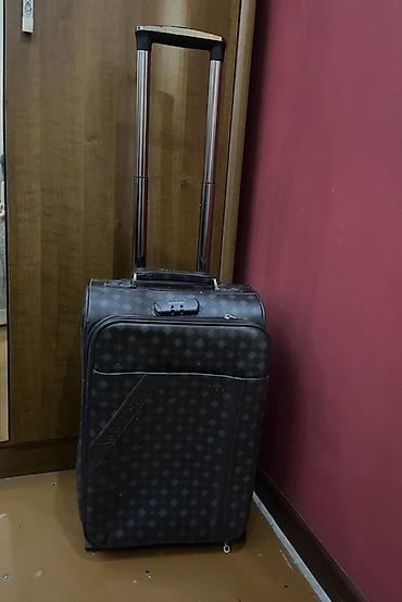 Дорожный чемодан на колёсах Длина 50-60 см & 40см - Размер