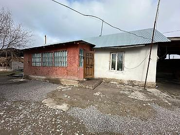 Продажа коттеджей и домов: Трёхкомнатная времянка и новый дом четыре комнатные плюс сарай 20/6 — 16