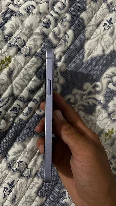 Apple iPhone: IPhone 12 — 5