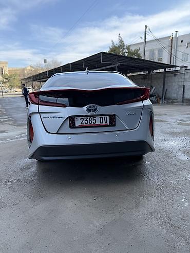 Toyota: Toyota Prius: 2020 г., 1.8 л, Вариатор, Гибрид, Хэтчбэк — 4