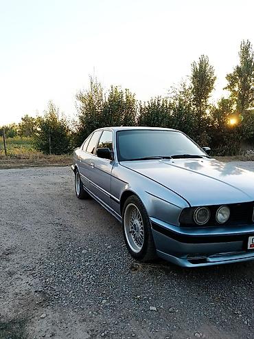 скутер м макс: BMW 5 series: 1991 г., 2.5 л, Механика, Бензин, Седан — 2