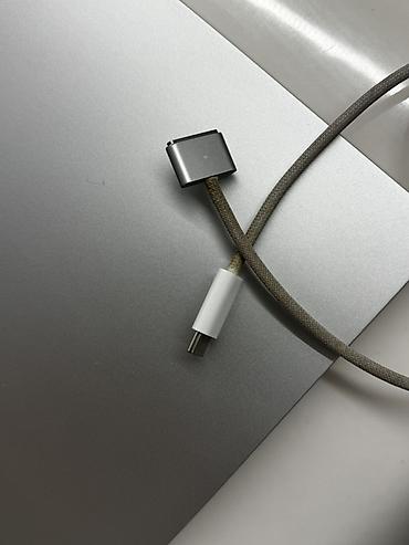Apple MacBook: Apple MacBook Air M3 Məlumatları şəkildə yükləmişəm. Ekranda qoruyucu — 12