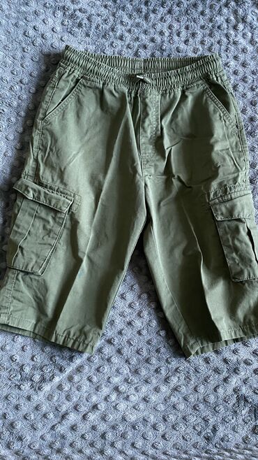 джинсы шорты: Джинсы и брюки, цвет - Зеленый, Б/у