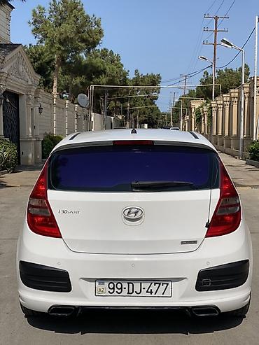 yaponka fere: Hyundai i30 Sport hatchback - Kuzov: 5 qapılı hatchback, ağ rəng — 4