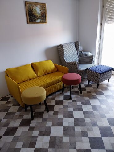 sofe na razvlačenje: Sofas and couches