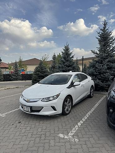 Продажа авто: Chevrolet Volt: 2017 г., 1.5 л, Вариатор, Гибрид, Седан — 2