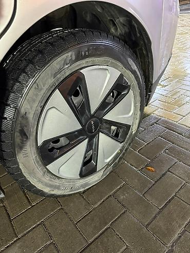 BYD: BYD : 2023 г., Автомат, Электромобиль — 12