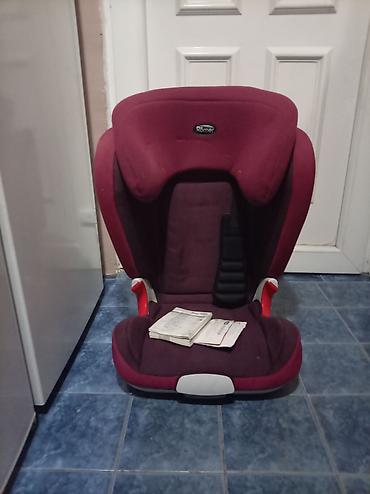 ccc.rs obuca: Dečije auto-sedište Römer (booster sa naslonom), bordo boje. - — 1
