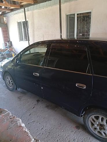 продажы авто: Toyota Nadia: 1998 г. — 6