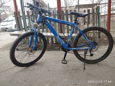 велосипед black aqua в Кыргызстан: Срочно!!! Продаю велосипед в хорошем состоянии гидравлический
