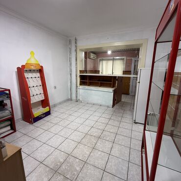 Продажа квартир: 3 комнаты, 93 м², 106 серия улучшенная, 1 этаж, Старый ремонт — 10