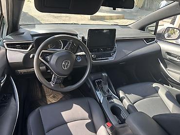 byd e3: Toyota Corolla: 2020 г., Вариатор, Гибрид, Седан — 3