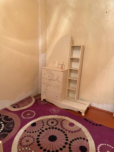 Uzunmüddətli kirayə mənzillər: 26 məhəllədə 1 mərtəbə3 otaqlı əşyalı ev kirayə 300 manat ofis haqqı — 3