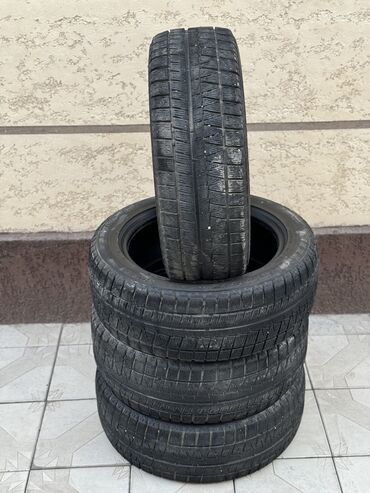 продаю резина: Зимняя резина Bridgestone Blizzak 215/55/17 на продажу. В хорошем