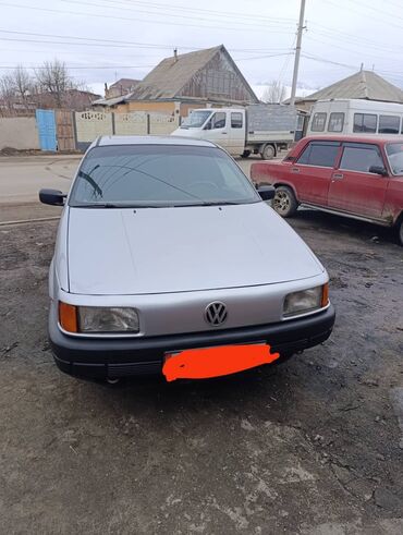 каракол транспорт: Volkswagen Passat: 1988 г., 1.8 л, Механика, Бензин, Седан