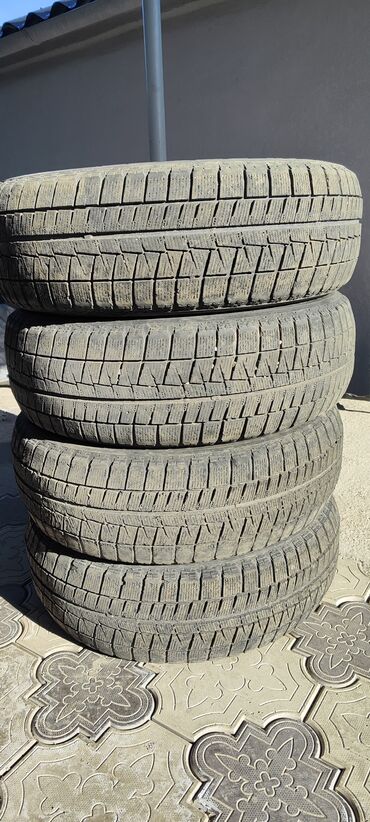 Шины: Шины 185 / 65 / R 14, Зима, Б/у, Комплект, Легковые, Япония, Bridgestone