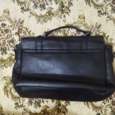 Çantalar: Brend əl çantaları,Roxy 20manat,qara dəri 7man,hermes ağ12man — 7