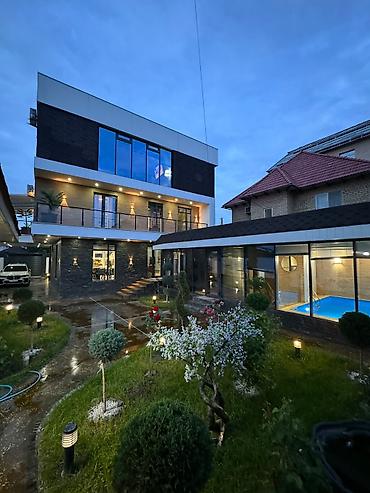 Продажа коттеджей и домов: 5 комнат, 450 м², 5 соток, Бишкек, Вефа ТЦ — 1