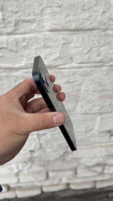 Apple iPhone: IPhone 13, Б/у, 128 ГБ, 95 % — 8