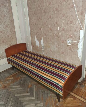 белый кожаный диван: Раскладной диван, Б/у, Нераскладной, Без подьемного механизма, Ткань, Нет доставки