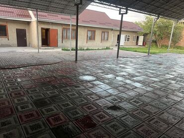 чогу жашаганга бала: 165 кв. м, 6 бөлмө, Жылуу пол, Унаа токтотуучу жай, Забор, тосулган