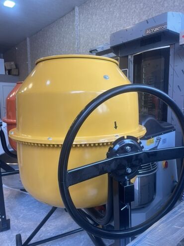 Beton qarışdıranlar: 200 LT -850 azn (0/ faz) 400 LT -3200 azn (3 faz). WOKIN brendinin -da lalafo.az — 3 Beton qarışdıranlar: 200 LT -850 azn (0/ faz) 400 LT -3200 azn (3 faz). WOKIN brendinin — 3