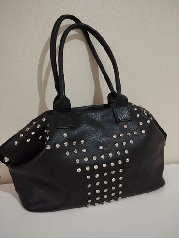 Çantalar: Sumka əsil dəridən 2, 3 dəfə işlənib təzədən secilmir — 12