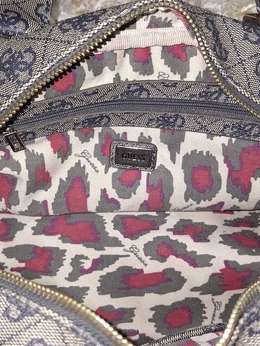 Torbe: Torba za rame, Guess, Materijal: Platno — 15