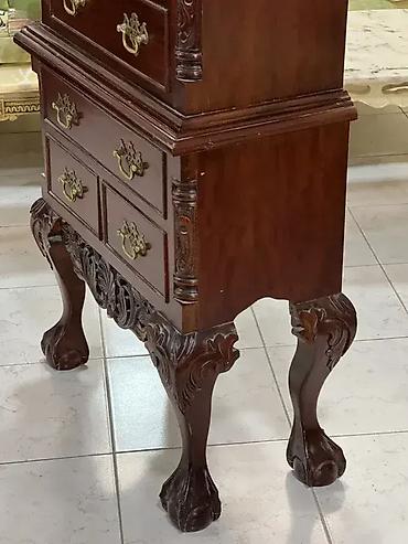 setalice za odrasle: Stilska komoda (7 dana) – Šipendejl, Odlično stanje 🌟 Širina: 63 cm — 3