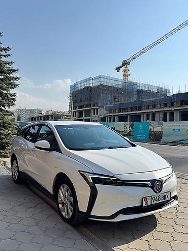 электро машины: Buick : 2024 г., Автомат, Электромобиль, Универсал — 1