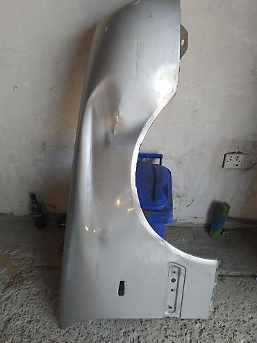 kırlo: Məhsul: Avtomobil üçün ön sağ qanad (metal), gümüş rəng Təsvir: - — 1