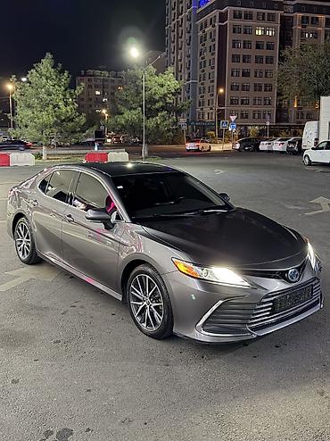 Toyota: Toyota Camry: 2021 г., 2.5 л, Автомат, Гибрид, Седан — 1