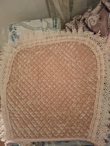 Döşəklər: Məişət və ev tekstili məhsulları - Qoşa döşək – 100 manat - Tək döşək — 19