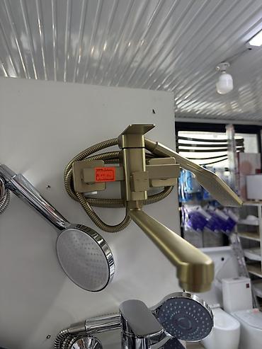 Смесители для ванны и душа: Смеситель для ванны и душа, Ручной душ, Установка: Наружный монтаж, Материал: Латунь, Функции: Без функций — 1
