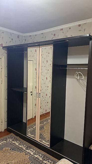 цена спального гарнитура: Продаю всю эту мебель
За все прошу 5 тысяч сом + матрас — 2