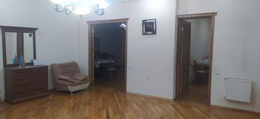 Uzunmüddətli kirayə mənzillər: Metro Nizami yə yaxin ( 6 Paralel küçəsində ) verilir kirayə yeni — 28