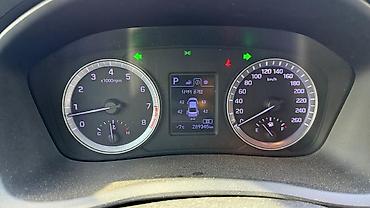 Hyundai: Hyundai Sonata: 2019 г., Автомат, Бензин, Седан — 21