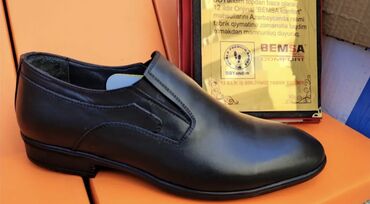 Ayaqqabılar: Kişi və qadın üçün müxtəlif üslubda komfort ayaqqabılar kolleksiyası — 17