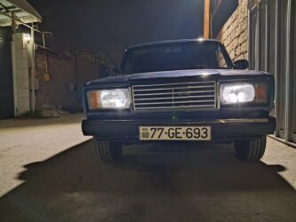 tek oturacaqlar: Model: Lada 2104 universal Rəng: Tünd mavi Kuzov: 5 qapılı universal