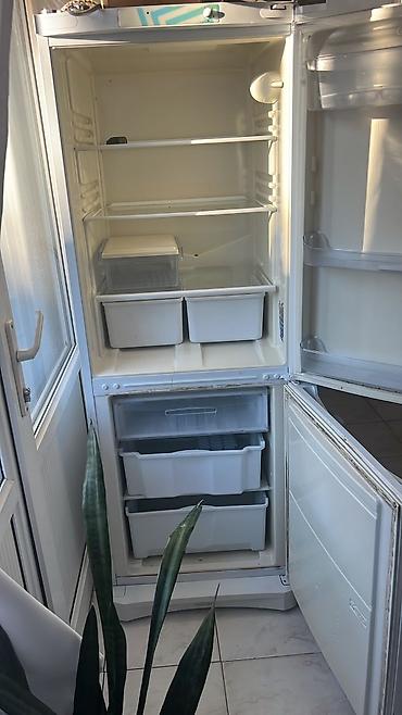 Soyuducular: Indesit iki qapılı soyuducu - Aşağıda dondurucu bölmə, yuxarıda — 2