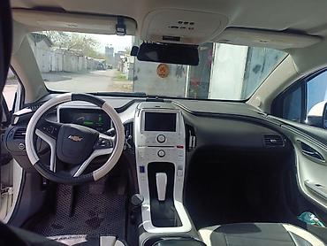 шевролет волть: Chevrolet Volt: 2011 г., 1.4 л, Гибрид, Хэтчбэк — 5