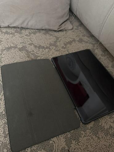 xiaomi pad mini: Planşet və maqnitli qatlanan örtük - Ekran: Böyük ölçülü tam şüşə ön — 2