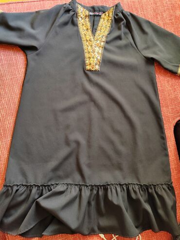 haljine u etno stilu: M (EU 38), L (EU 40), bоја - Crna, Drugi stil, Kratkih rukava